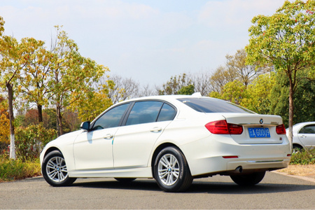 临沧二手宝马3系 2014款 320Li 2.0T 手自一体 时尚型
