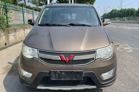 安庆二手五菱宏光S 2014款 1.5L 手动 豪华型7二手8座